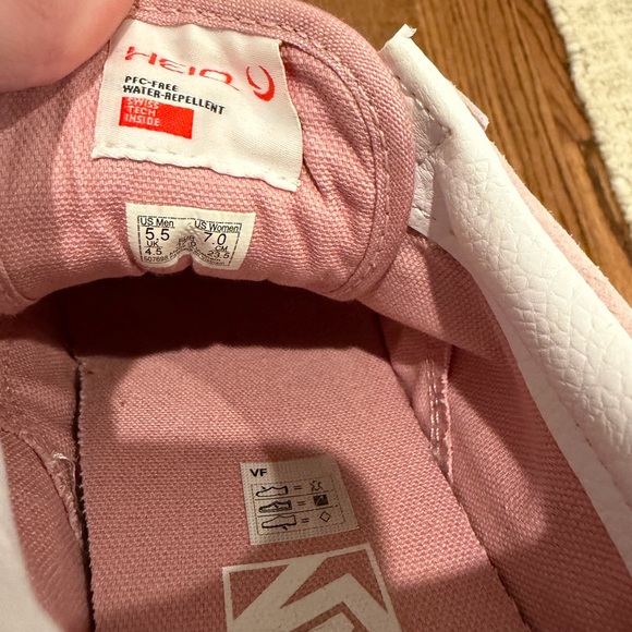 Vans Sneakers - Picture 8 of 8